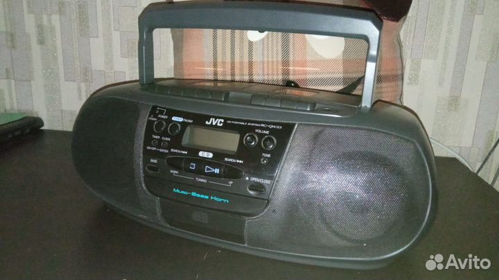 Магнитола бумбокс JVC RC-QW33
