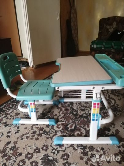 Растущая парта и стул