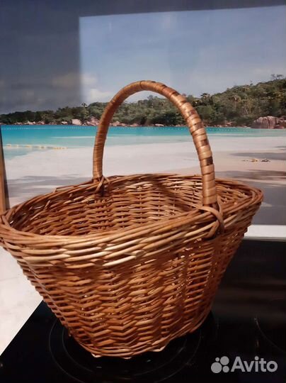 Корзина плетеная