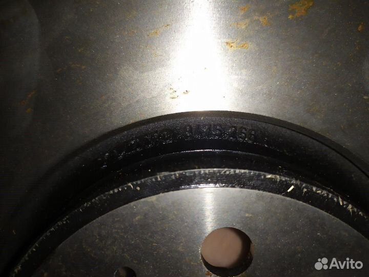 Диск тормозной передний Volvo S60/S80/V70/XC70 2.0