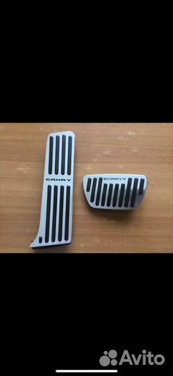 Toyota Camry V70 Накладки на педали