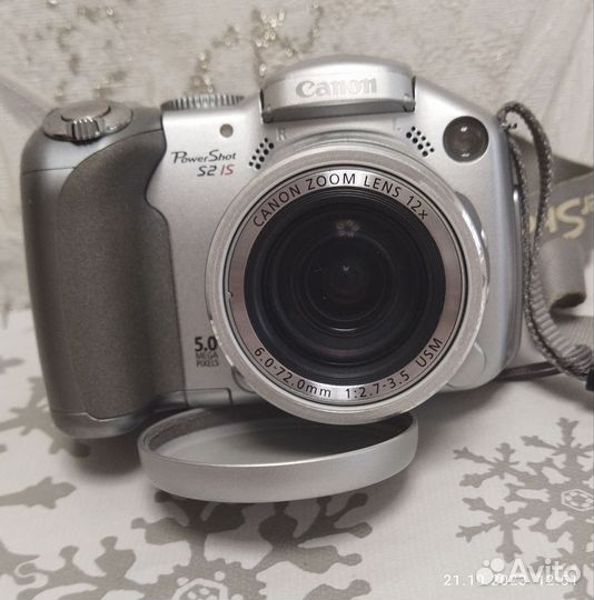 Компактный фотоаппарат canon