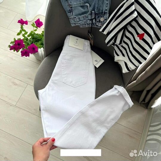 Джинсы женские