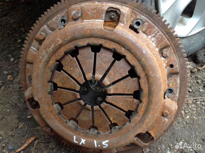 Корзина сцепления Митсубиси Лансер 10