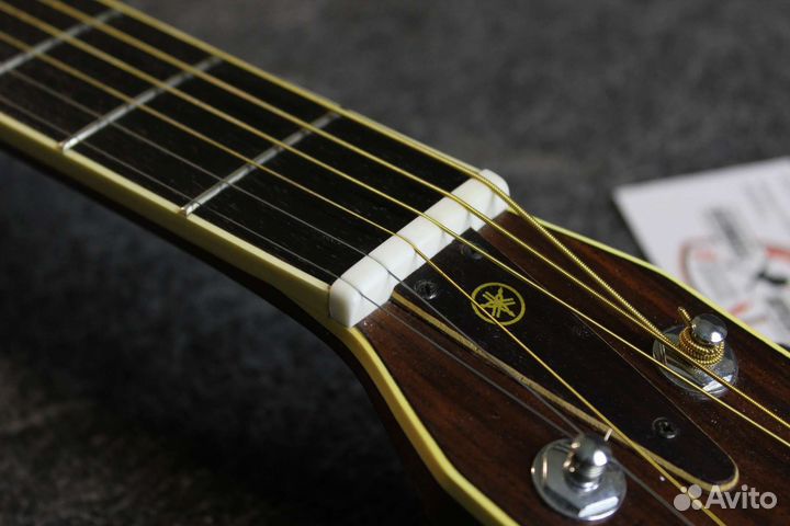 Yamaha FG-252 гитара, Япония