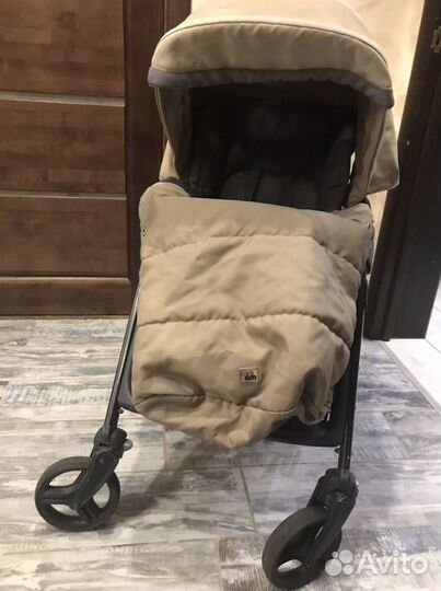 Коляска прогулочная cam fluido