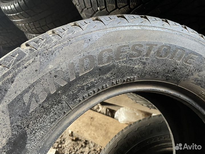 Bridgestone Blizzak DM-V2 285/60 R18