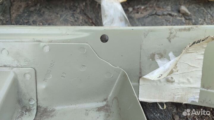 Стакан лонжерона левый правый Skoda Octavia A5