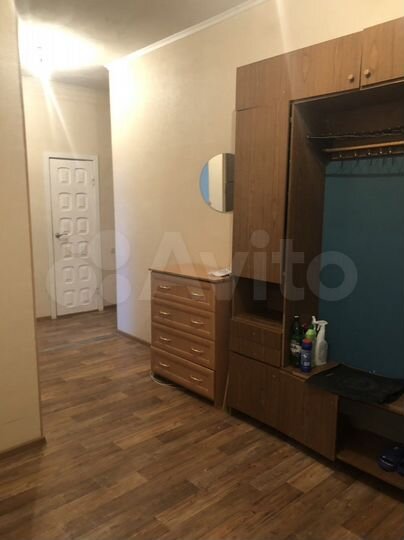 3-к. квартира, 84 м², 3/10 эт.