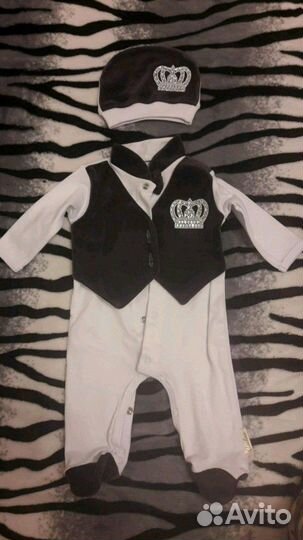 Костюмчик на выписку новорождённого