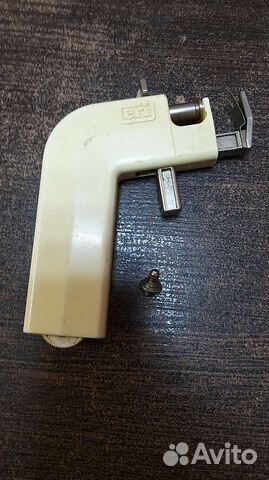 Пистолет для прокола ушей