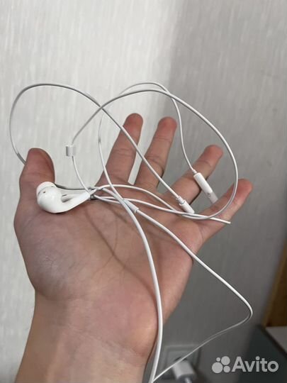 Наушники проводные