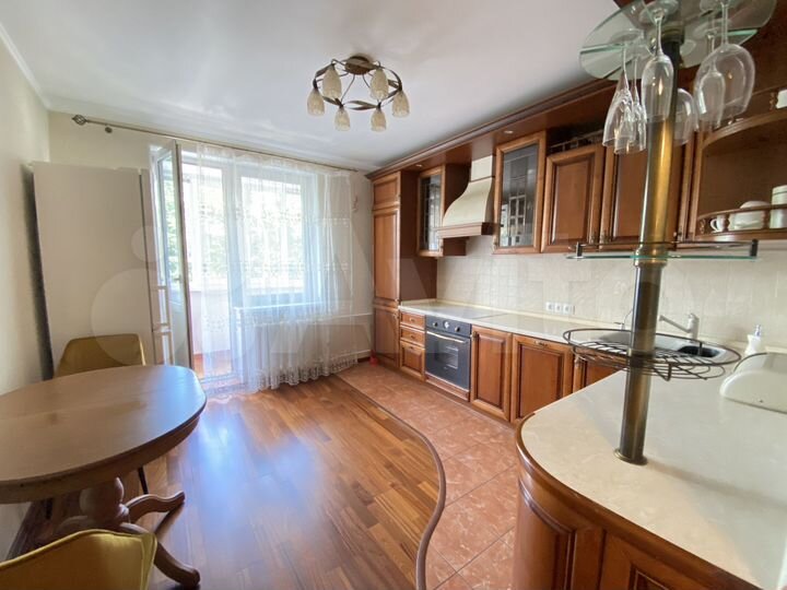 2-к. квартира, 69,4 м², 3/17 эт.