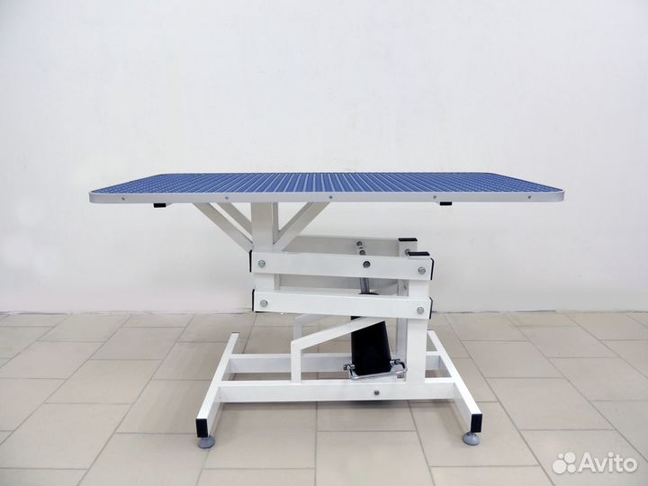 Стол для груминга (гидравлика)