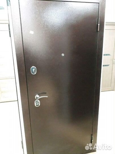 Дверь входная, 3х контурная Алмаз