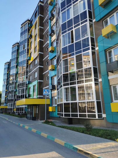 2-к. квартира, 74 м², 2/8 эт.