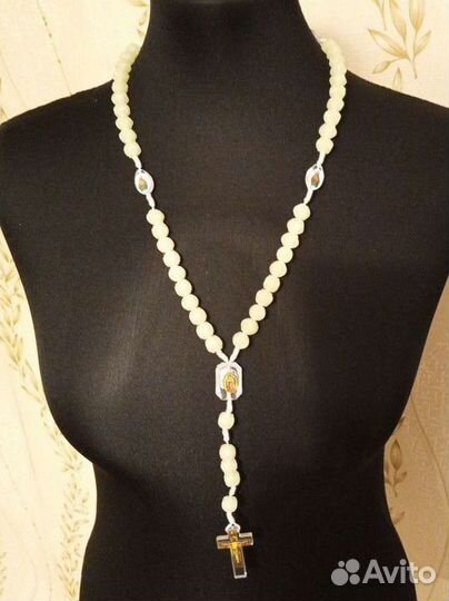 Бусы - четки, светятся в темноте