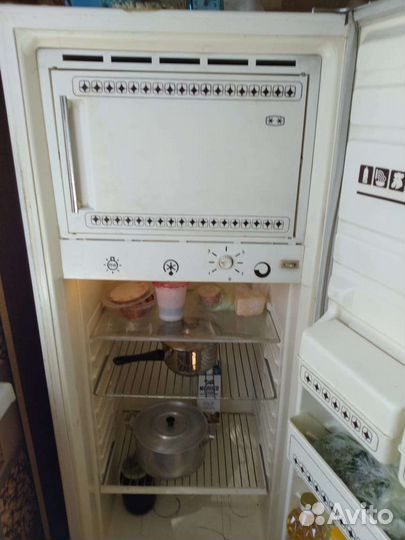Холодильник рабочий