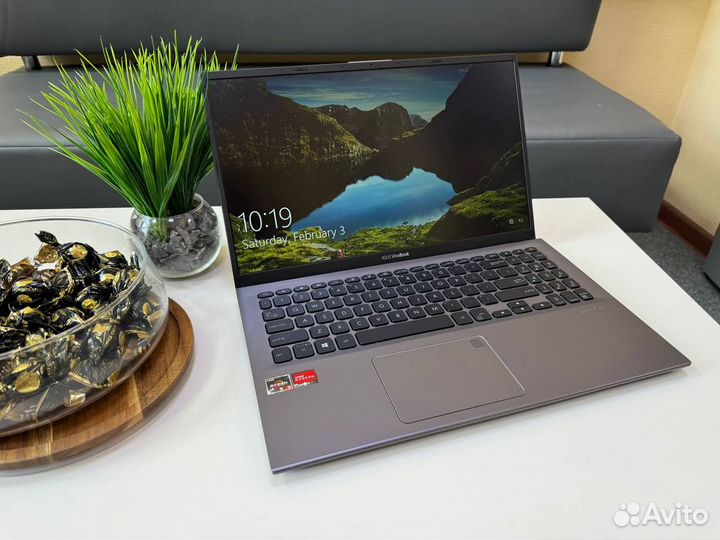 Asus VivoBook 15