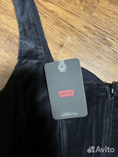 Топ levis