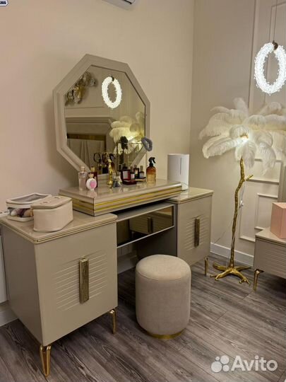 Кровать в спальню Спальня