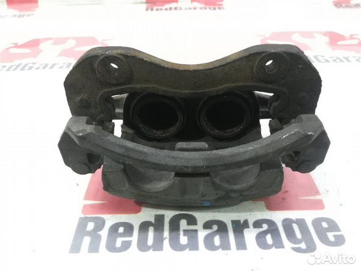 Суппорт передний левый Ssangyong Istana 631 OM662