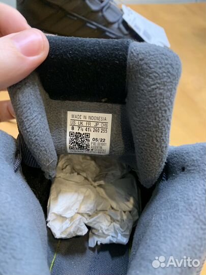 Adidas мужские кроссовки 41