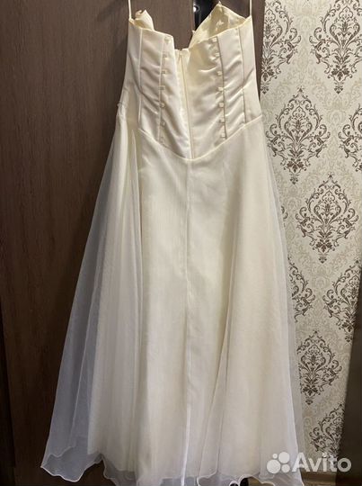 Платье на выпускной или свадьбу