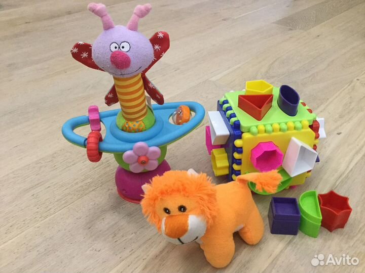 Развивающие игрушки пакетом