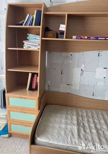 Стенка детская с кроватью