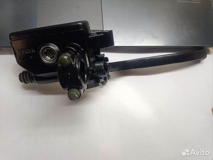 Тормозная ручка правая