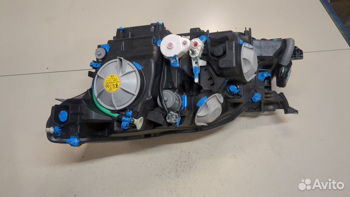 Фара (передняя) Lexus LS460, 2010