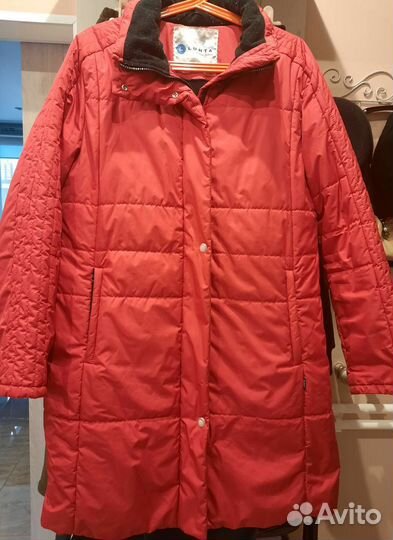 Пуховик женский 44 46 оригинал не длинный