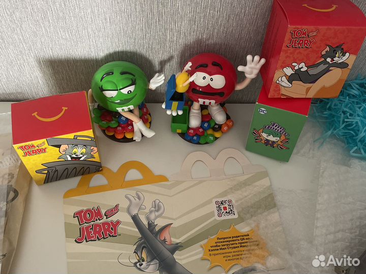 Диспенсер для конфет M&Ms