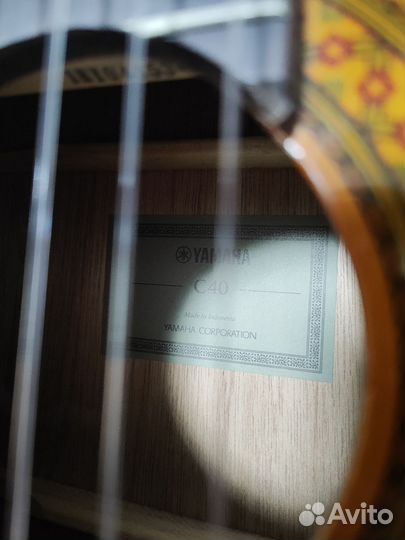 Классическая гитара yamaha c40