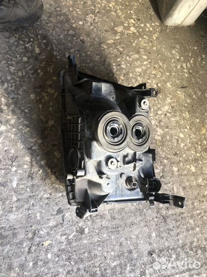 Фара правая toyota land cruiser 100