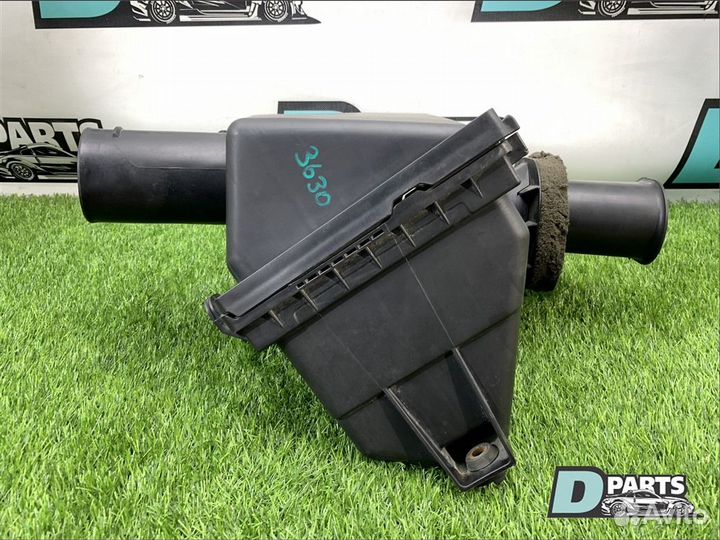 Корпус воздушного фильтра Infiniti Qx56 JA60