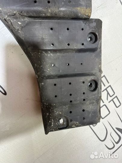 Пыльник двигателя Kia Ceed ED G4FA 2010