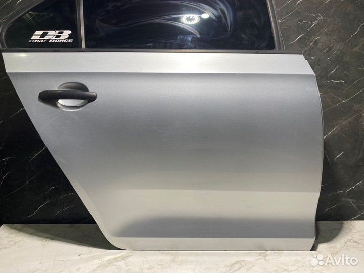 Дверь боковая задняя правая Skoda Rapid cfna 2015