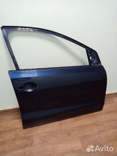 Дверь боковая передняя правая Volkswagen Polo