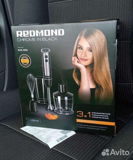 Новый блендер Redmond RHB-2908