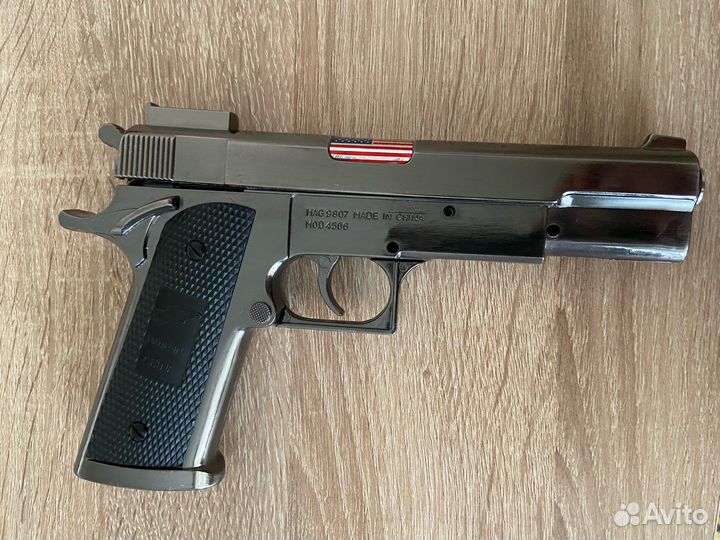 Зажигалка коллекционная