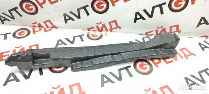 Уплотнитель крыла передний правый Toyota Camry