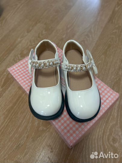 Туфли для девочки 27-28