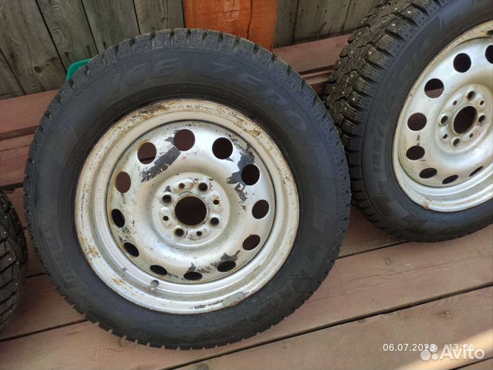 Pirelli Ice Zero 185/60 R14 82T