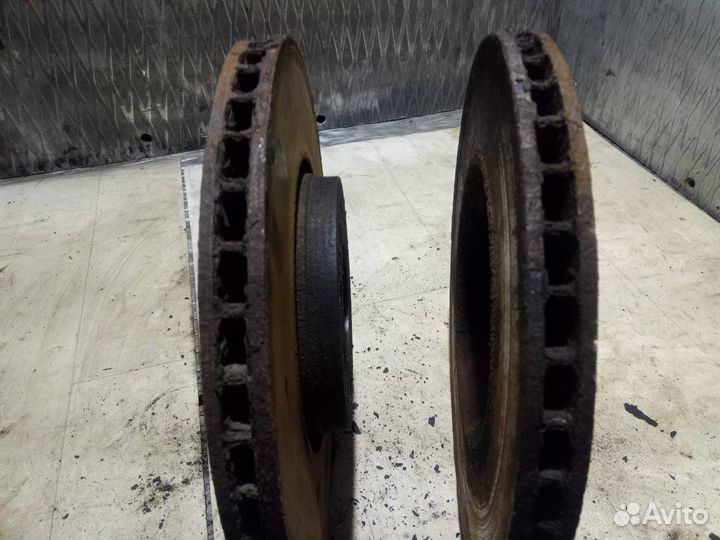 Диск тормозной передний Saab 9-3 2 YS3F 2006