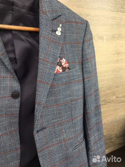 Брючный костюм тройка для мальчика