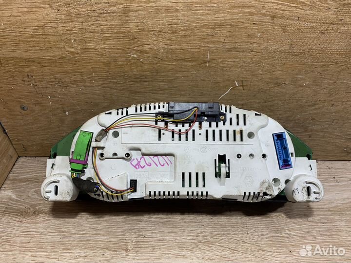 Панель приборов Audi A4 B5 бензин 1121279