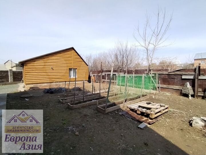 Дом 200 м² на участке 8,5 сот.