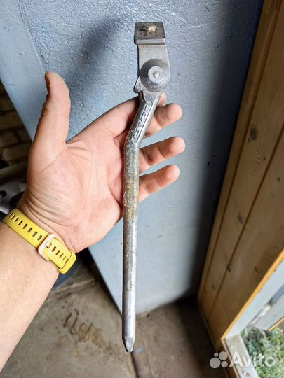 Советская подножка для велосипеда